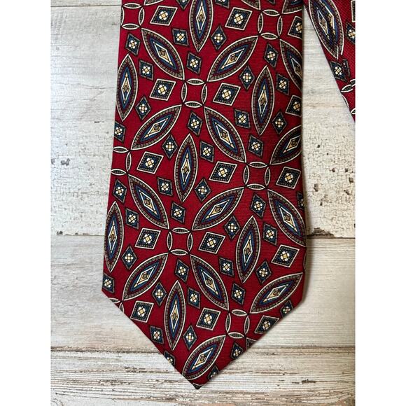 Christian Dior Dark Red and Navy Modern Looking 100% Silk Tie EUC - Picture 1 of 3